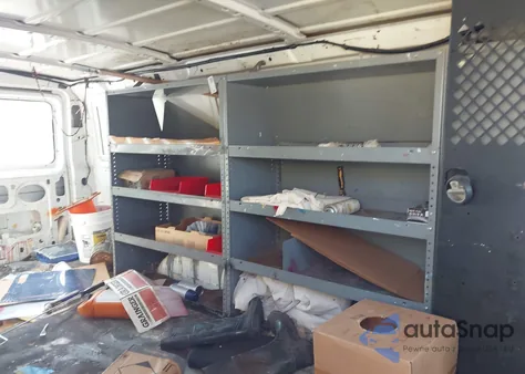 2004 Ford E-350 Super Duty Commercial/Recreational z USA, uszkodzony, nr VIN 1FTSS34L24HA44887